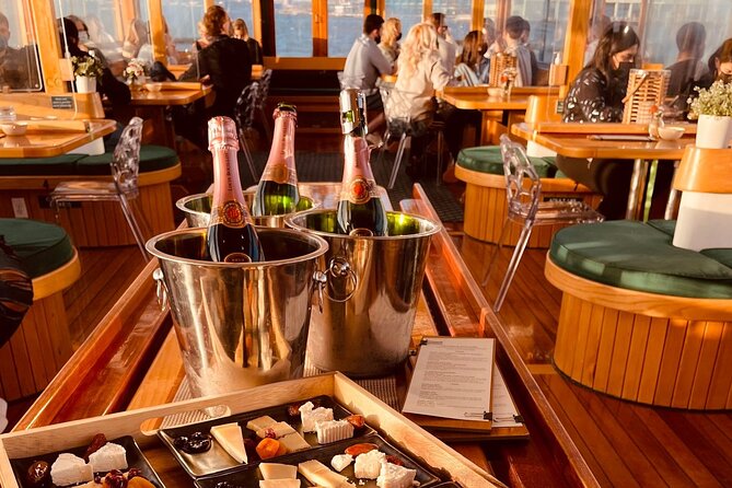 Champagne, Wine and Cheese Pairing Sightseeing Cruise - Positive Guest Feedback and Reviews