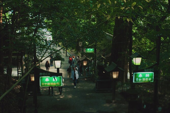 Divine Footsteps & Anime Locations: Takachiho One Day Bus Tour - Dining Experience