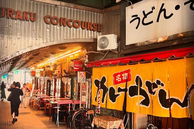 Elegant Tokyo Twilight Walk & Local Dining Experience - Taking in Local Dining Traditions