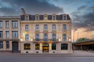 Grand Hotel of the Seine - The Sum Up