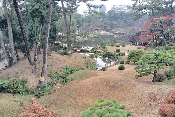 Hiroshima Shukkei-En Garden With Local Guide 90MIN - Booking and Cancellation Policy
