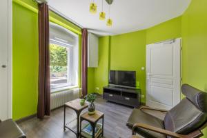 Hotel By The Beach - Booking Information and Payment Methods