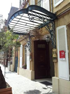 Hotel De Paris - The Sum Up