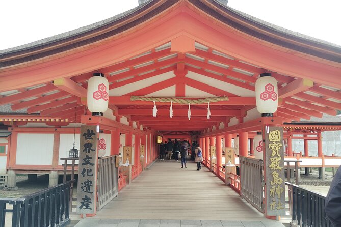 Itsukushima Shrine Tour With Local Guide - Booking and Pricing Details