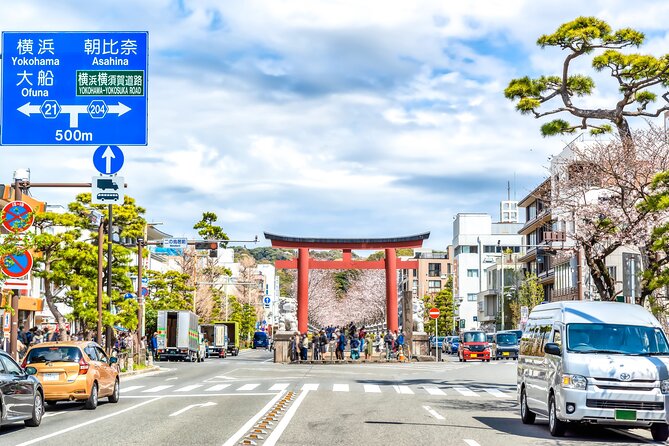 Kamakura: Greedy Gourmet and Temple Tour - Savoring the Essence of Kamakuras Gastronomy