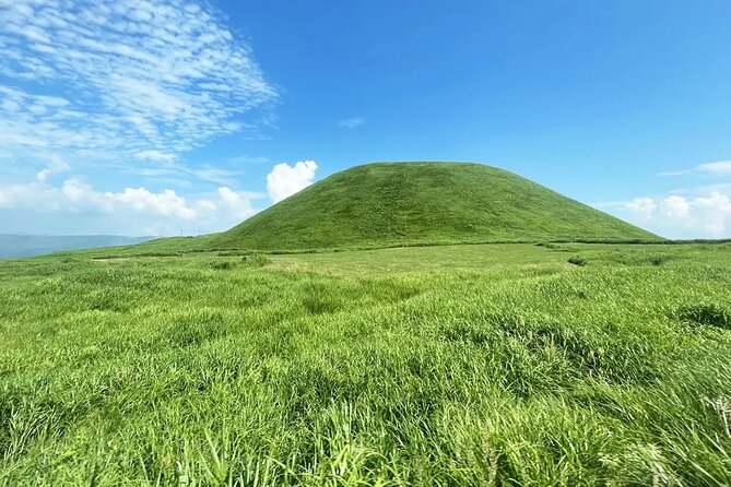 Kumamoto Castle Kusasenri Aso Crater and Aso Boys Scenic Train - Aso Bochu Onsen Yume No Yu