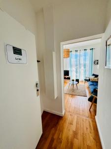 LHerboriste - Furnished Apartments - Booking Information and Contact Details