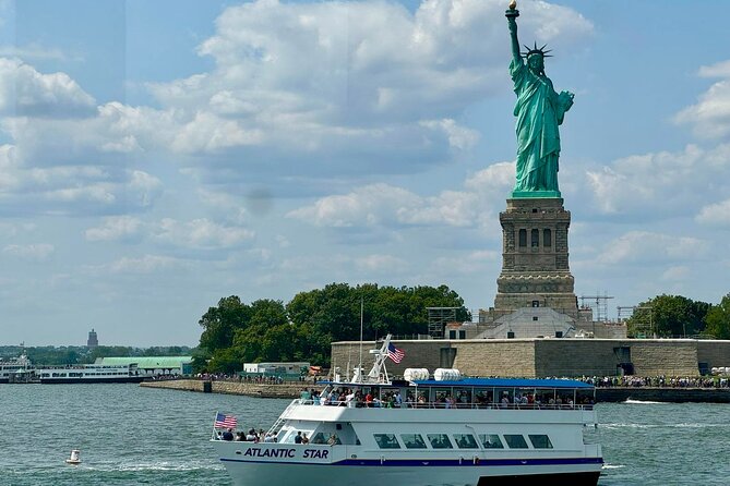 New York City 90-Minute Cruise: Lady Liberty, Bridges and Skyline - Plan Your Perfect NYC Cruise