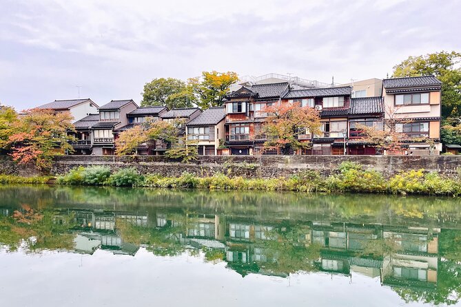 Private Bespoke Kanazawa Walking Tour - Discovering the Charm of Samurai Districts