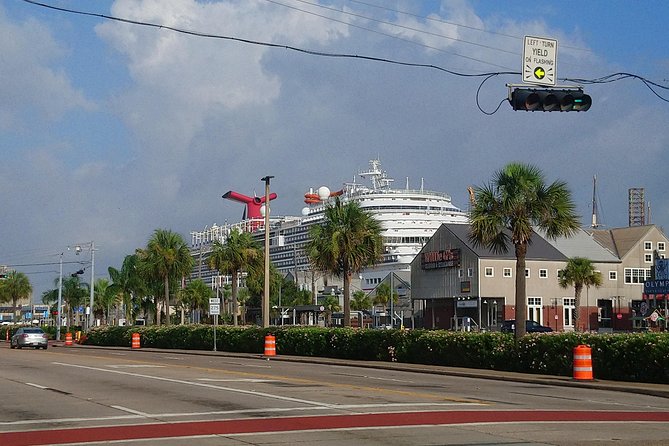 Round Trip Cruise Shuttle Houston to Galveston Port for 10 Guests - The Experience of Traveling With a Private Group