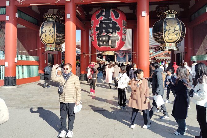 Senso-ji Temple Tour 1400 Years of Faith & Purification in Tokyo - Discovering the Vibrant Asakusa District