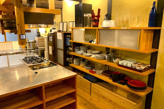 Unlimited Sake and Hand-Rolled Sushi Workshop - Exploring the Local Culture