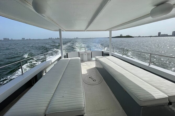 Up to 34PAX Bachelorette Party Boat & Yacht Rent Miami - Booking and Confirmation