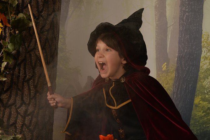 Witch Costume Photo Shoot - Olde Salem Village Theatrical Set - Reviews and Ratings: Travelers Feedback