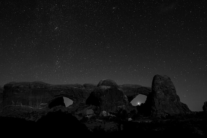 Astro-Photo, Hiking and Stargazing Tour in Arches National Park - Booking and Logistics