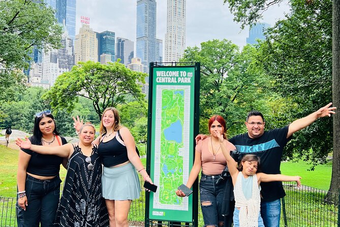 Central Park Privet Pedicab Delux Tour -1 Hour - Discovering Bethesda Fountain and Tunnel