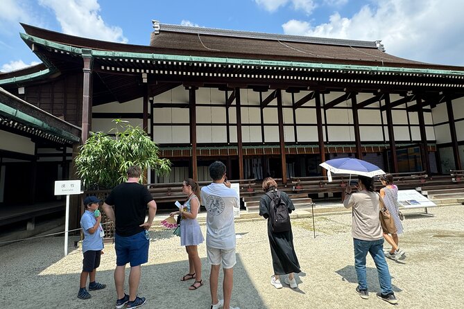 Discover Every Bit of Kyoto Imperial Palace - Inclusion of Lunch and Other Amenities
