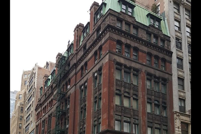 Explore the Ruins of a Forgotten City in the Middle of Manhattan - Unlocking the Secrets of the Citys Forgotten Wonders
