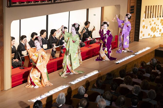 Maiko Dance Show and Kinkakuji Temple Walking Tour - Lunch and Refreshments