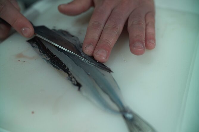 Toyosu Fish Market Private Tour and Cooking Experience - Participant Considerations