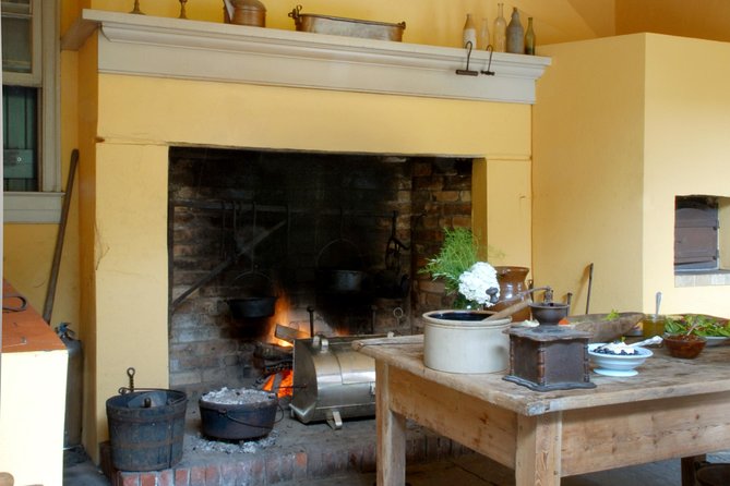 Urban Enslavement Tour at Hermann Grima House - Customized Experiences