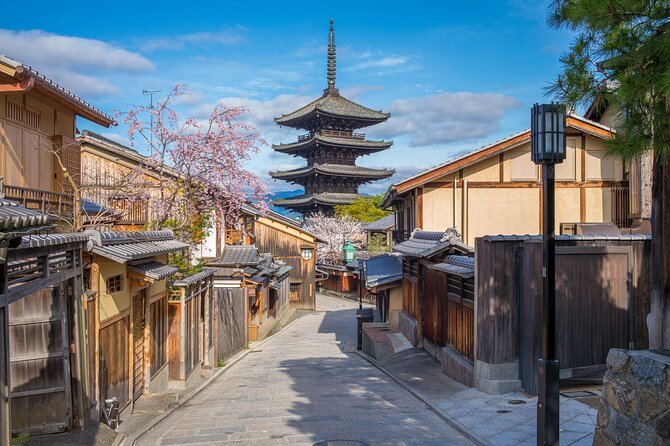 Arashiyama, Yasaka Shrine, Hanamikoji Todaiji Day Tour From Osaka - Good To Know