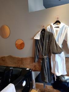 At the Turn of Gournay - Good To Know