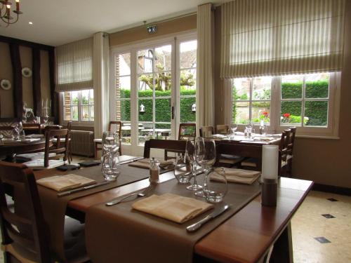 Auberge Du Grand Dauphin - Good To Know