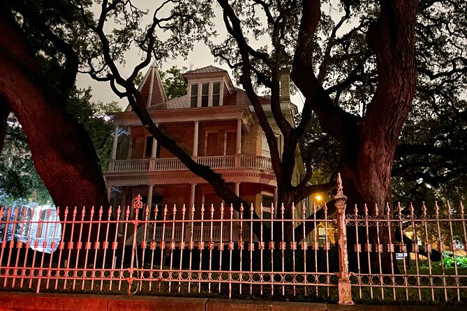 Austins Famous Ghosts Smartphone Guided Audio App Walking Tour - Good To Know