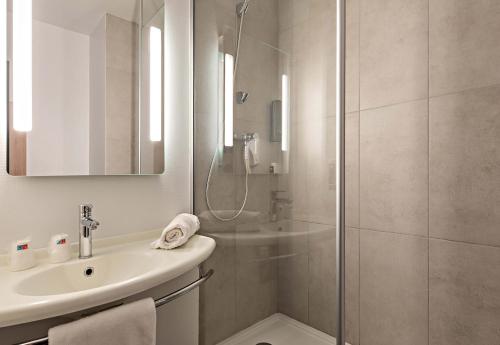 B&B HOTEL Rouen Centre Rive Gauche - Good To Know