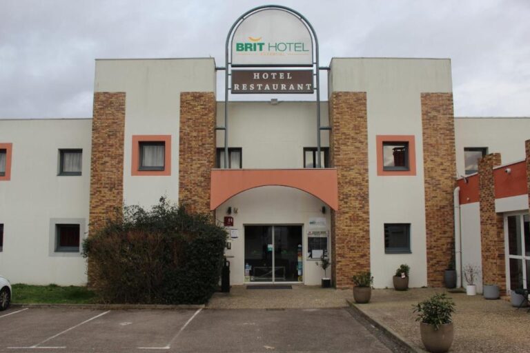 Brit Hotel La Bonne Etape Review