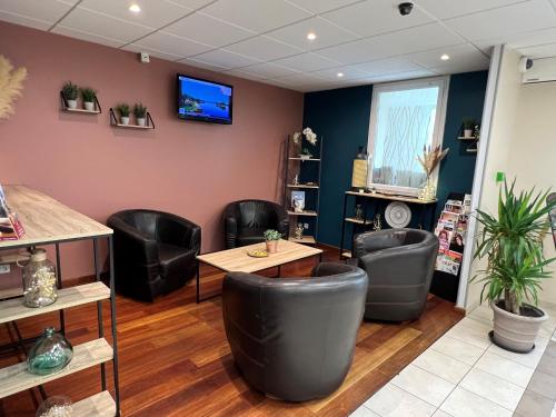 Brit Hotel Saumur - Good To Know