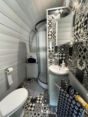 Chateau De Chicamour - Good To Know