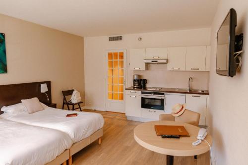 Châteauneuf Residence - Good To Know