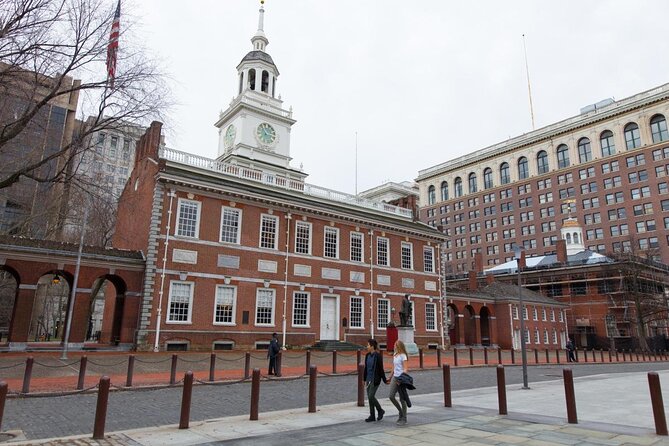 City Sightseeing Walking Tour – Founding Fathers and Mothers - Good To Know