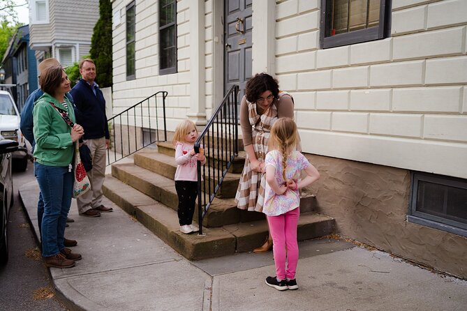 Colonial Newport Walking Tour - Good To Know
