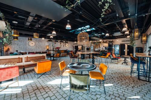 COWOOL AVIGNON - Good To Know