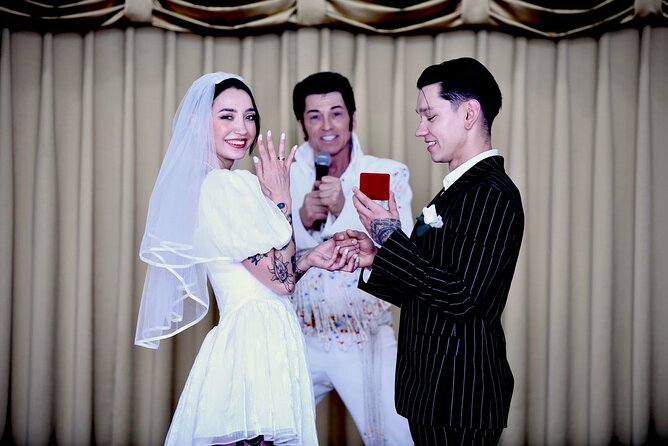 Elvis Chapel Wedding and Vow Renewal - Good To Know