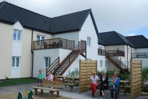 Evancy Platier Doye - Oye-Plage - Good To Know