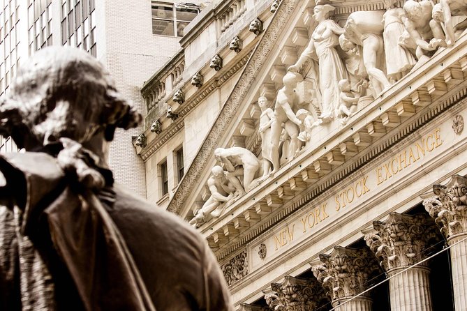 Financial Crisis Tour With a Finance Professional - Good To Know