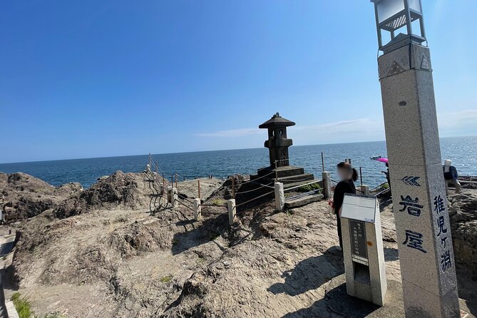 Gourmet Food and Temple Visit Tour in Enoshima - Good To Know