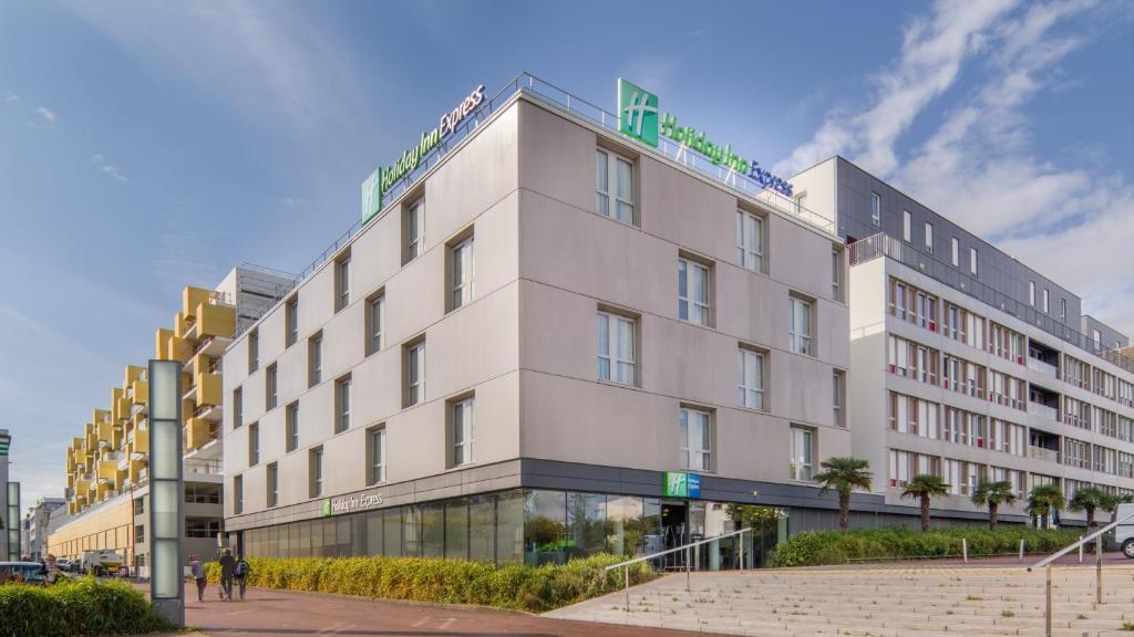 Holiday Inn Express Saint-Nazaire by IHG - Hotel Overview