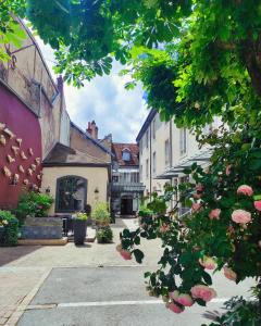 Hotel De Paris Review