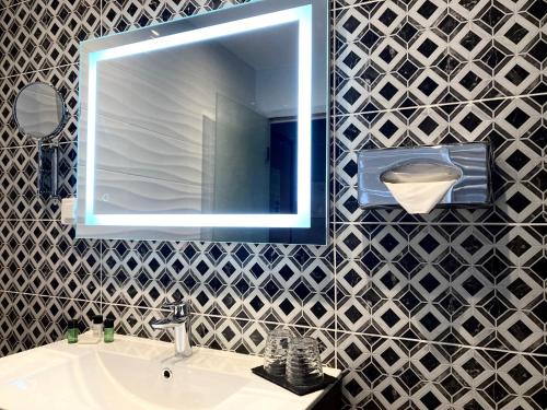 Hotel Diana - Good To Know