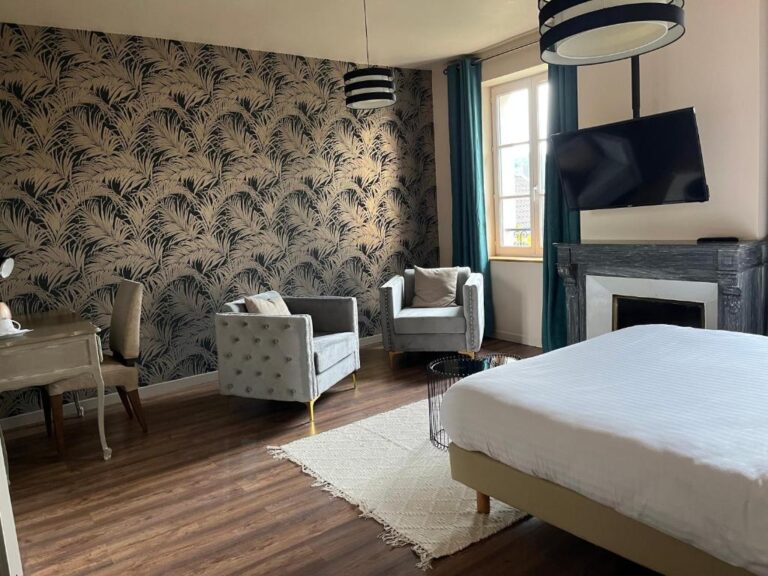 Hotel La Vinaigrerie LOGIS Review