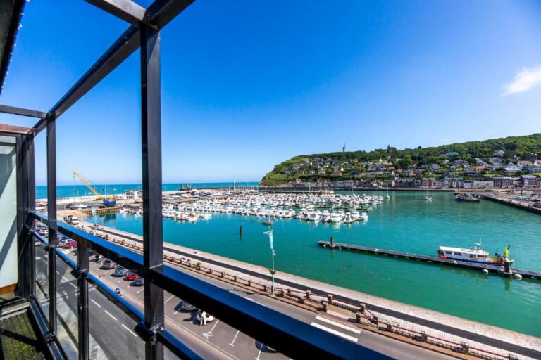 Hotel Le Grand Pavois Review
