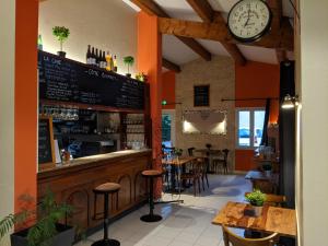 Hotel Le Pradet - Good To Know