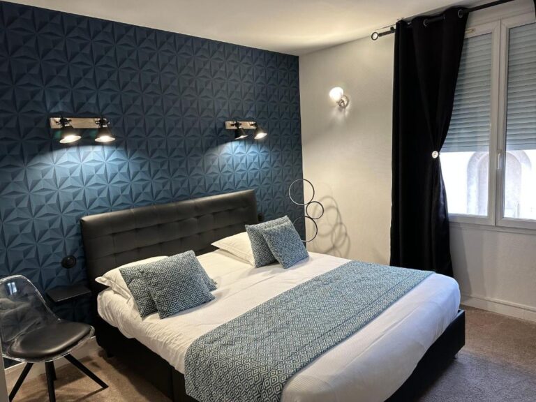 Hotel Le Saint-Yves Review