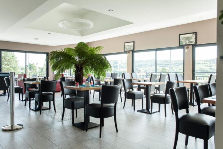 Hotel Les Galets Review