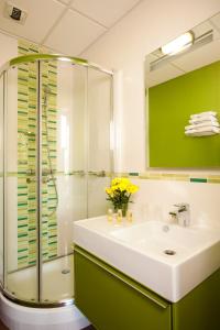 Hotels & Residences - The Metropole - Good To Know